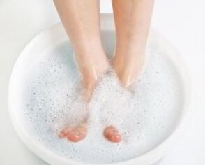 Methods of Treating Flot Fungi